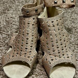 Studded & Sparkling pastel pink Women's Sandals